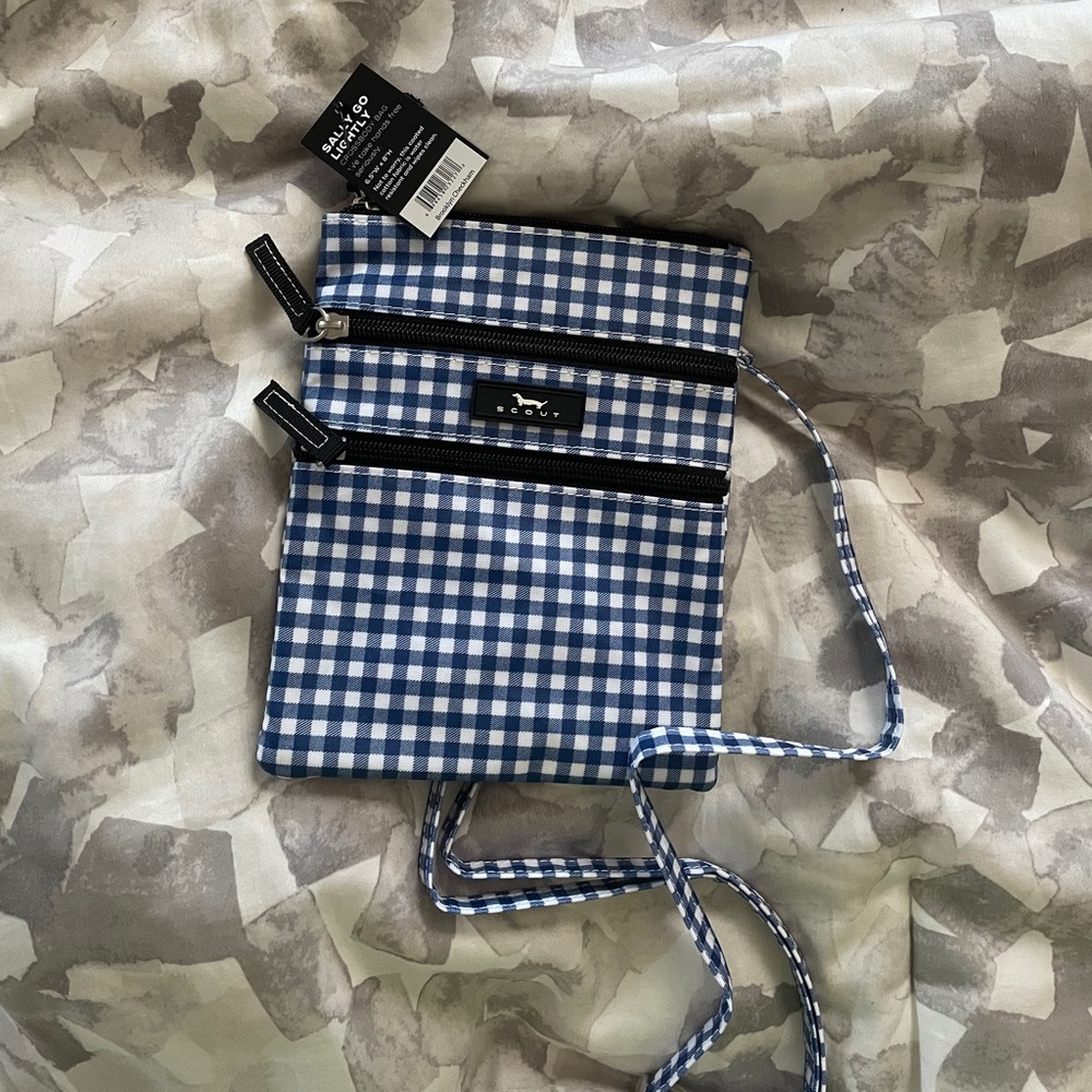 Scout cross body bag